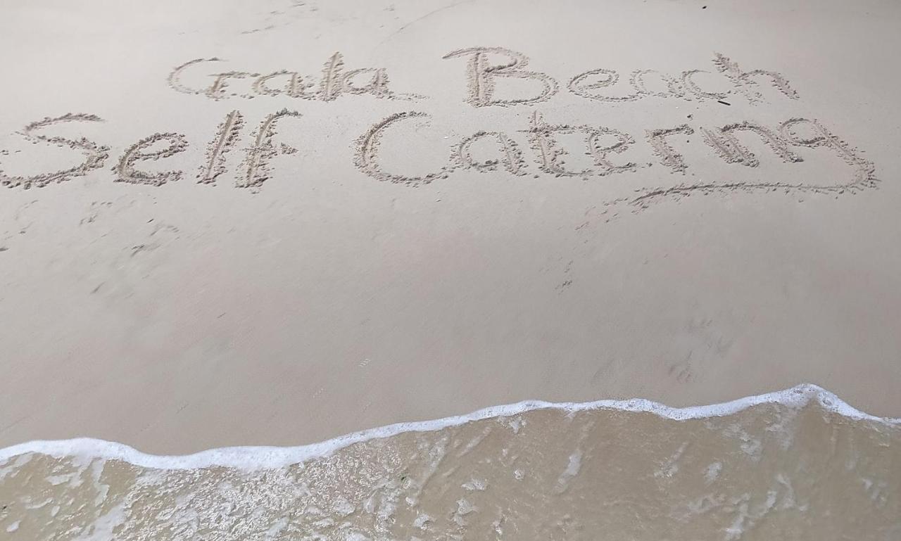 Gala Beach Self-Catering جلاكيه المظهر الخارجي الصورة