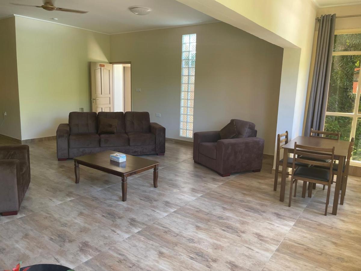 Gala Beach Self-Catering جلاكيه المظهر الخارجي الصورة